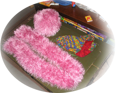 Tango Fanista pipo ja kaulaliina ja Nalle Colorista sukat